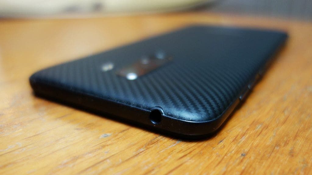 [New Coupon] Xiaomi Pocophone F1 Available From $297.99 - Cheapest SD845 Smartphone