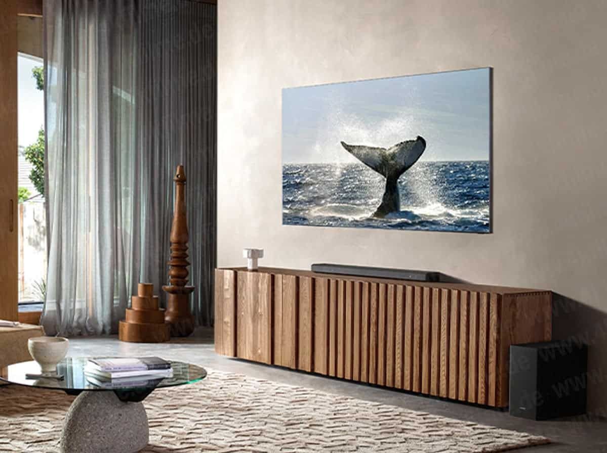 Here are the first photos of the borderless Samsung 8K QLED TV