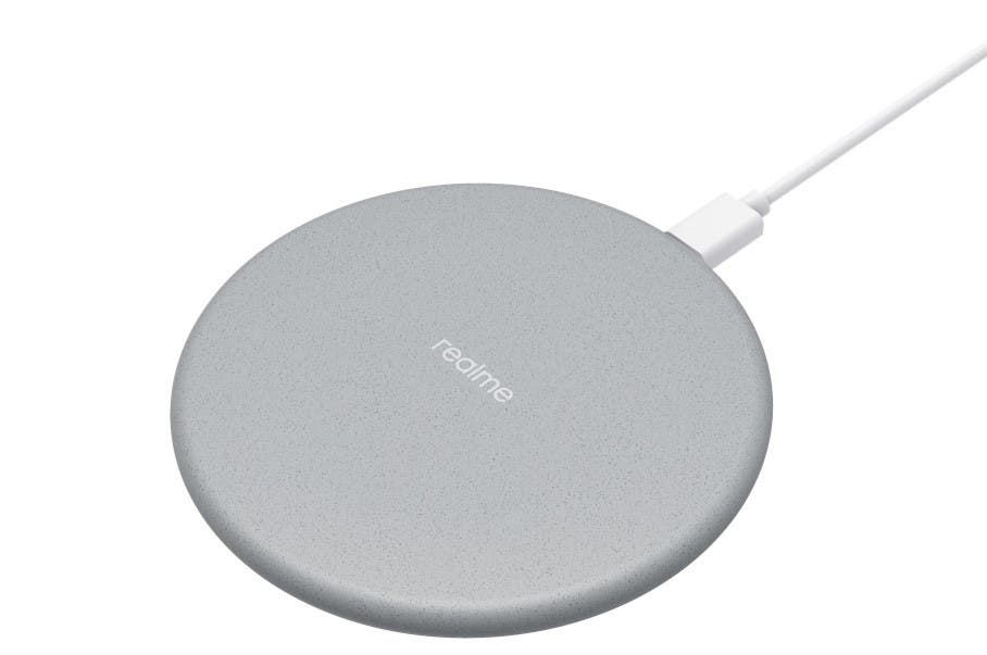 Realme Wireless charger debuts in India priced Rs 899 ($11)