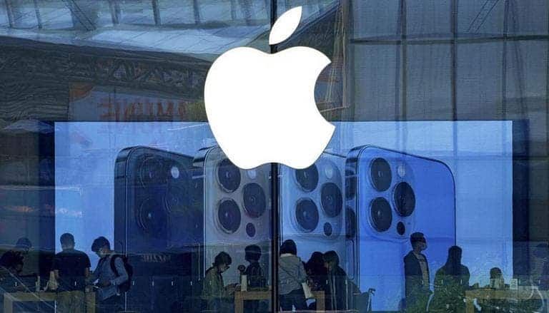 UK launches antitrust probe into Apple and Google mobile browsers