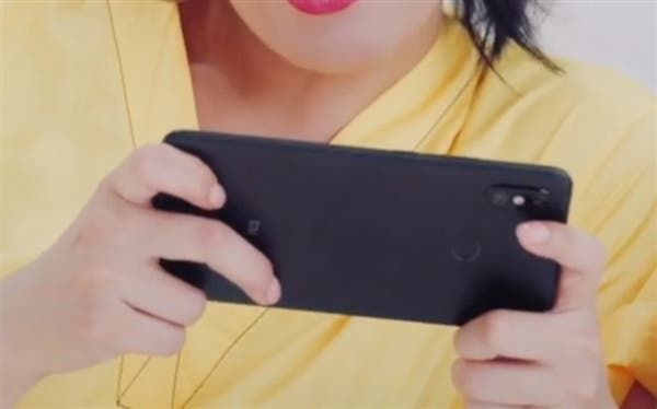 Xiaomi Mi Max 3 Official Posters and Pre-Heating Video
