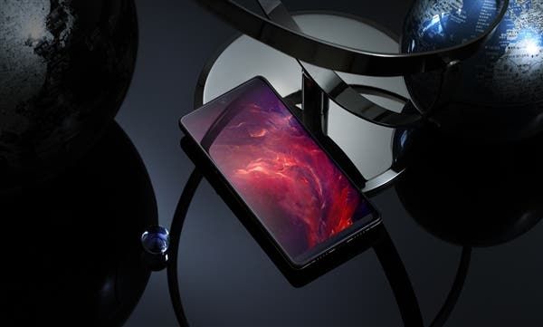 Smartisan R1 Variant with 512GB of Storage Released at 4999 Yuan ($780)