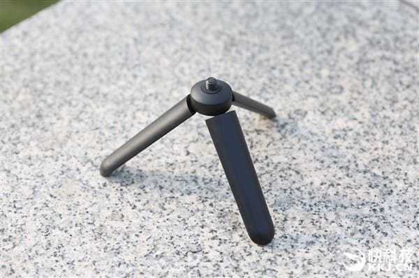 Xiaomi's New Mijia 360 Degree Camera Unboxed
