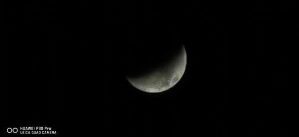Look At Photos of the Moon Taken By the Huawei P30 Pro