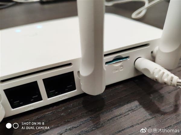 New Xiaomi Mi Router Shown In Real Photo, Supports SIM Card Slot
