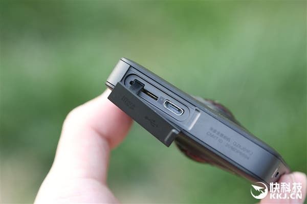 Xiaomi's New Mijia 360 Degree Camera Unboxed