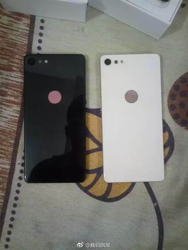 Smartisan Nuts Pro 2 White Spotted In Photos