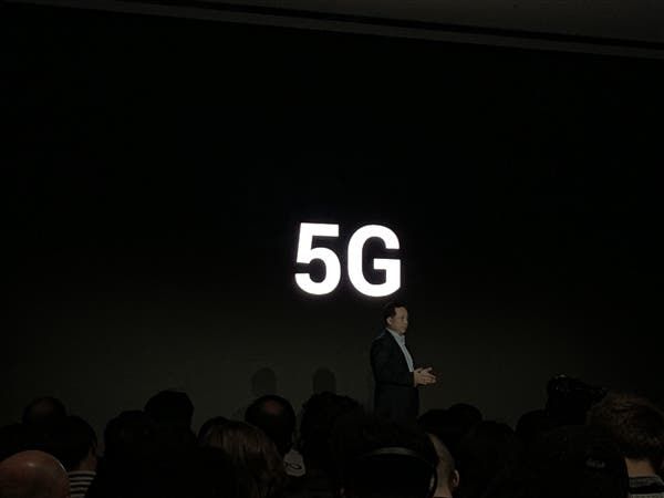 OPPO Introduced The World's First 5G Smartphone