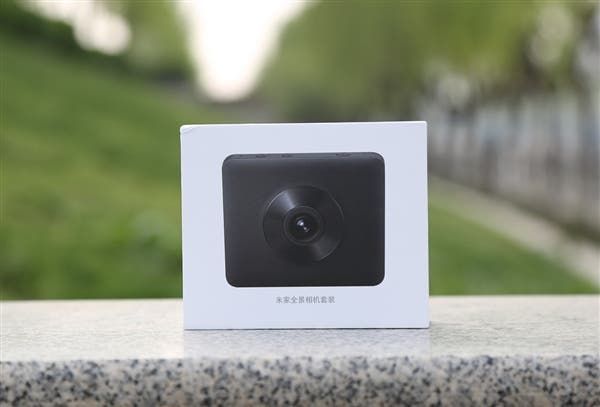Xiaomi's New Mijia 360 Degree Camera Unboxed