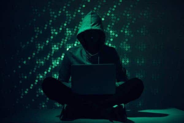 How to keep your data safe on iOS and Android devices