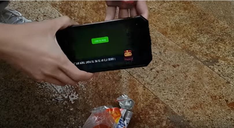 Can Nomu S30 survive a 100-feet drop?