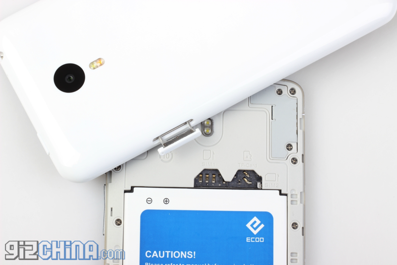 Meizu m1 note vs Ecoo E04