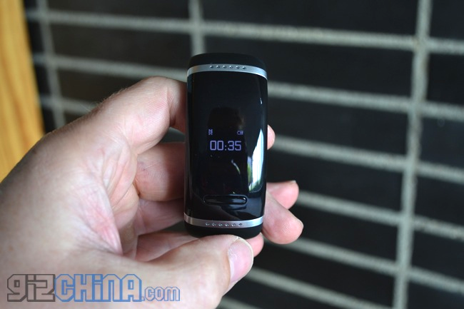 Hands on review of the $31 Trendy Style L12S smart bracelet