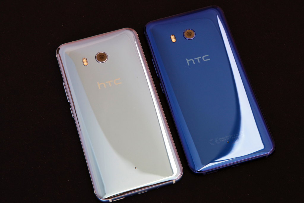 HTC U11 unveiled, boasts top of the line specs