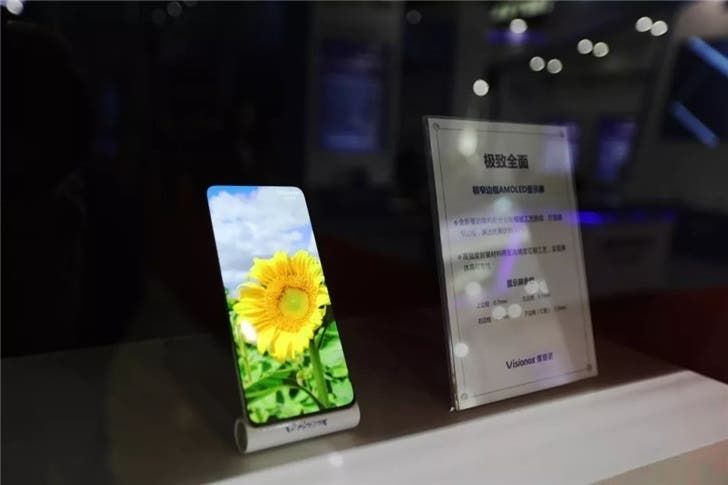Visionox showcases foldable clamshell phone and rollable AMOLED display