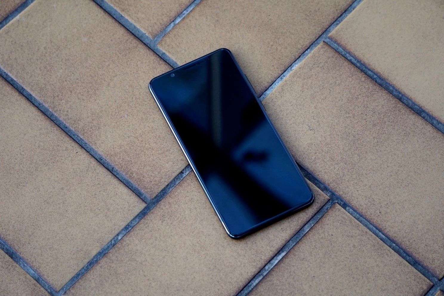 Vivo V7+ Unboxing And First Impressions