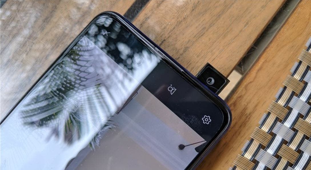 Vivo V15 Pro released with a pop-up camera and SD675