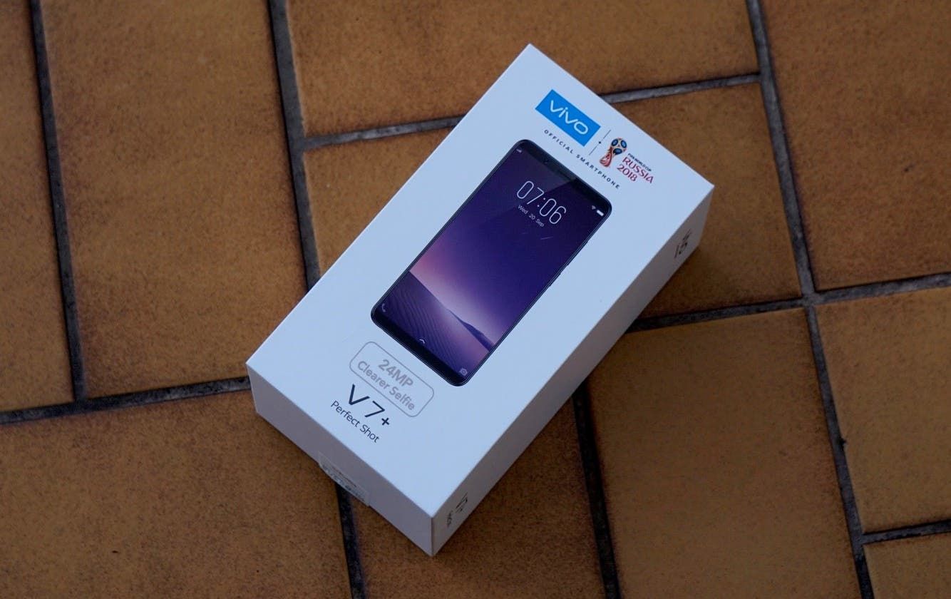 Vivo V7+ Unboxing And First Impressions