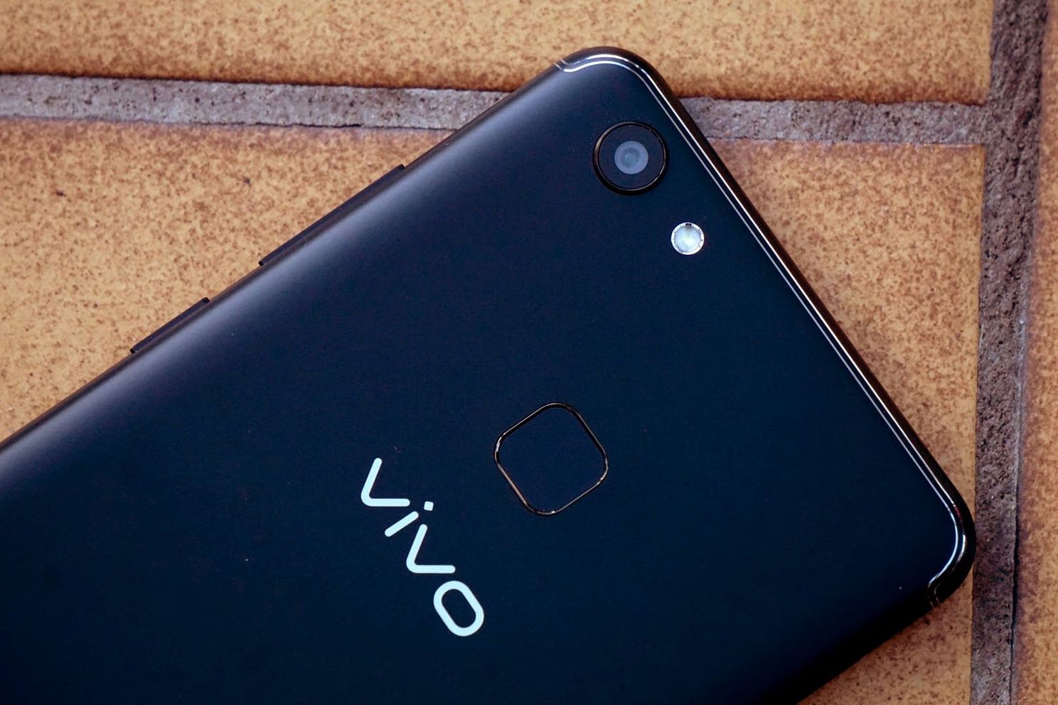 vivo E-store arrives India