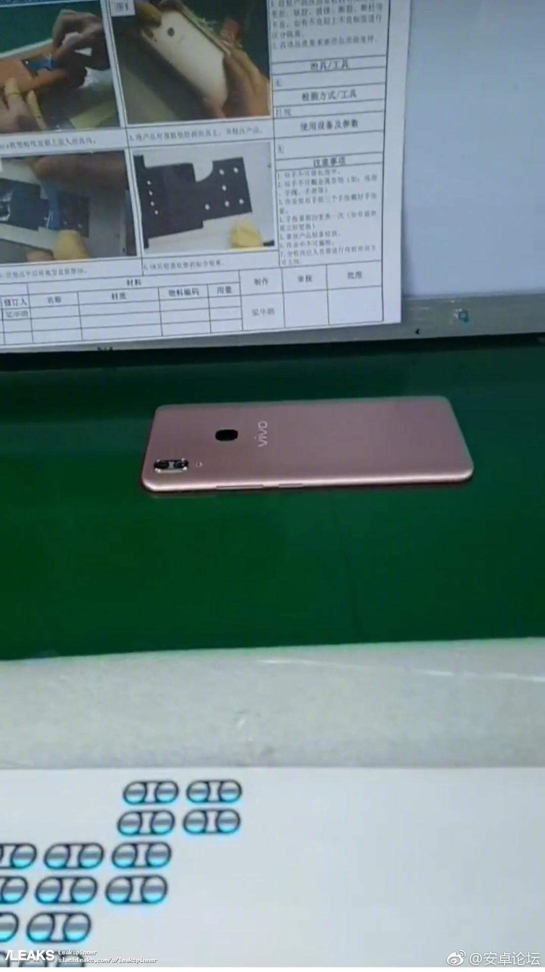 Vivo V9 live pictures leak, another phone incoming with a notch