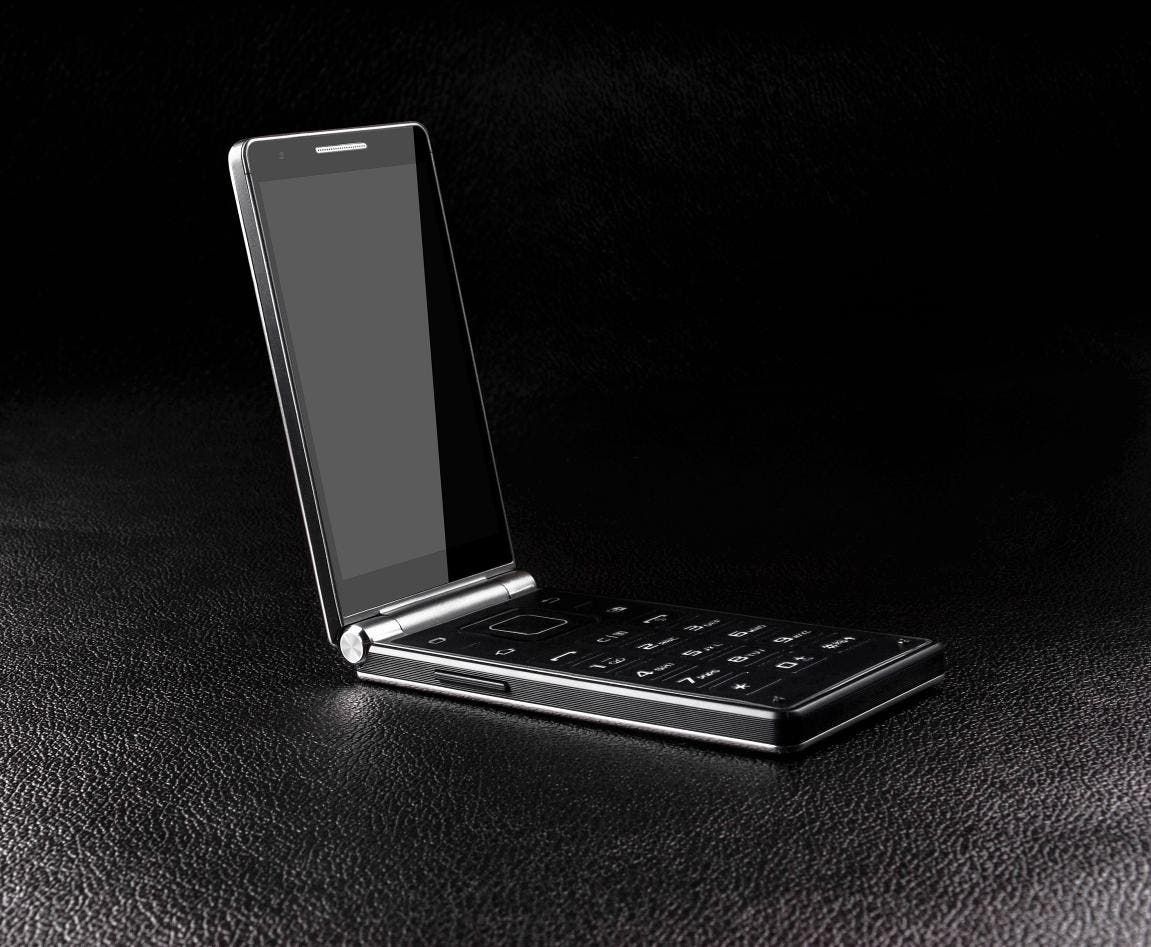 Vkworld set to Launch Three New Handsets in October, one of them is a Flip Phone!