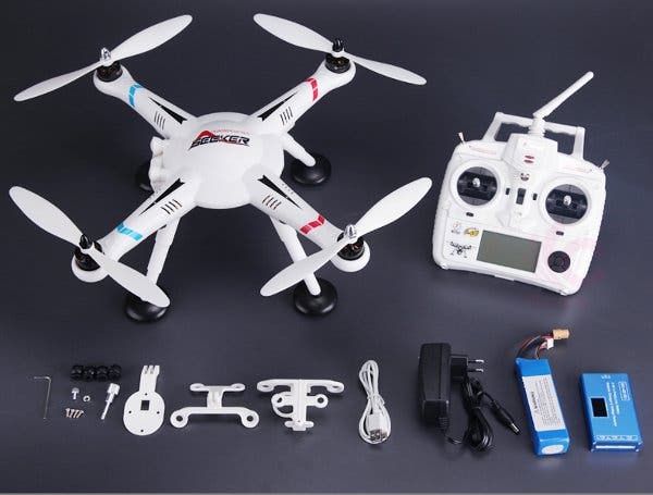 Wltoys V303 Seeker quadcopter wants a bite at the DJI Phantom
