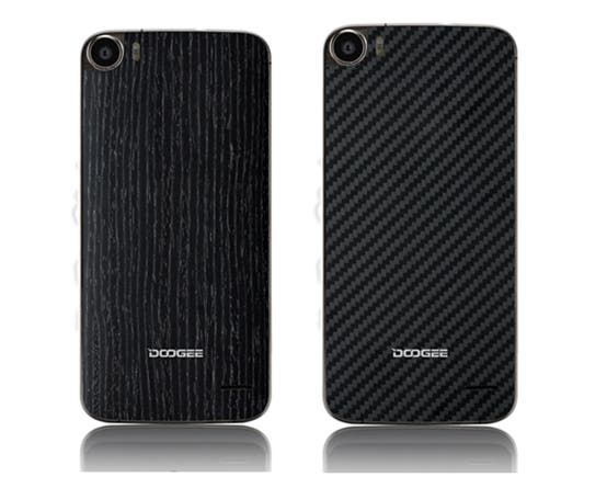 Doogee F3: Here's how it looks with its wooden rear plus carbon and apricot