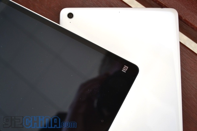Videos: Xiaomi Mi Pad First Impressions and hands on x 2
