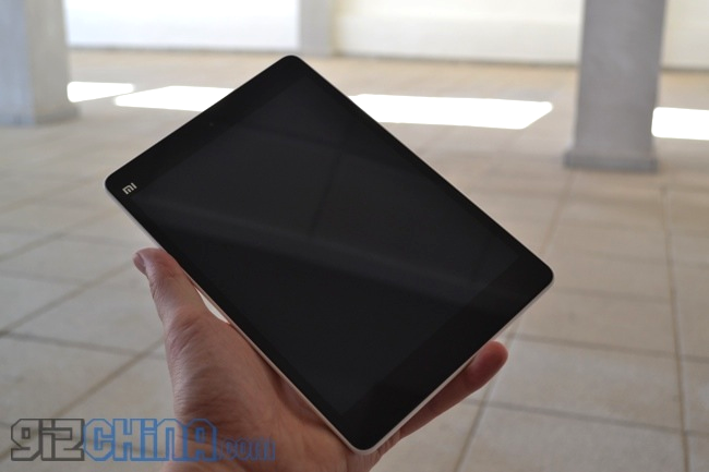 Videos: Xiaomi Mi Pad First Impressions and hands on x 2