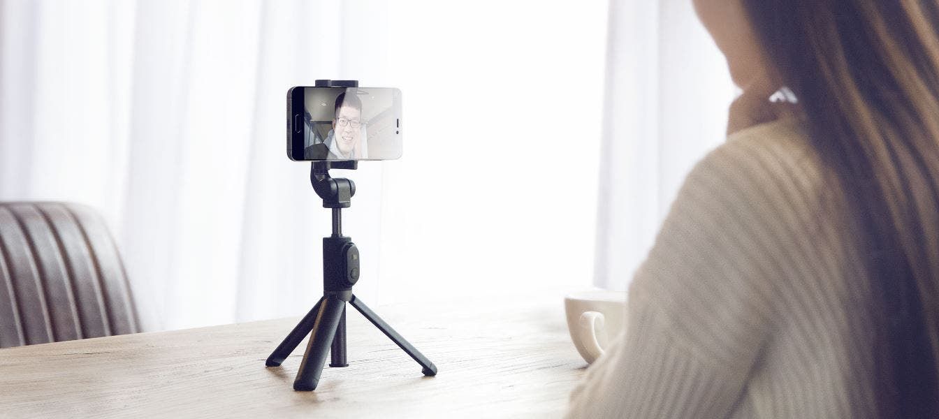 Xiaomi Selfie Stick with Bluetooth remote control released