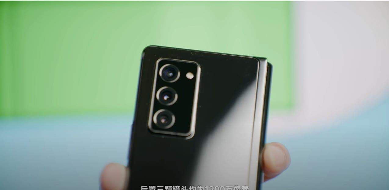 Image GSMArena and Youtube
