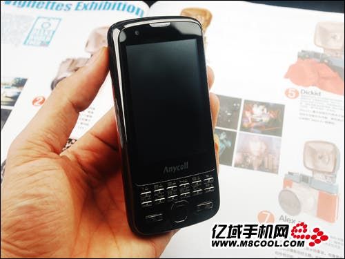 This ‘Conan’ Camera Phone Has Dual Everything!