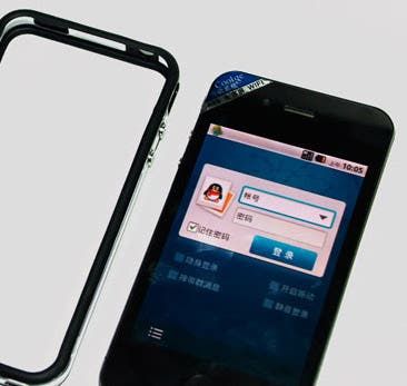 Latest iPhone 4 Clone Gets External Antenna