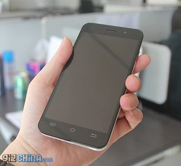 Exclusive: JiaYu G4 Hands on photos!