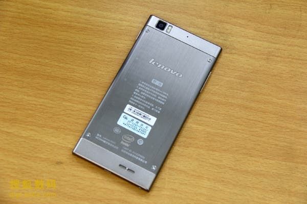Lenovo K900 Unboxing and hands on photos