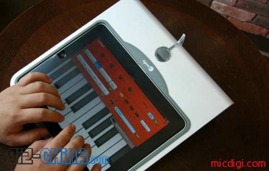 Turn Your iPad into an iMac With This All Alloy Stand