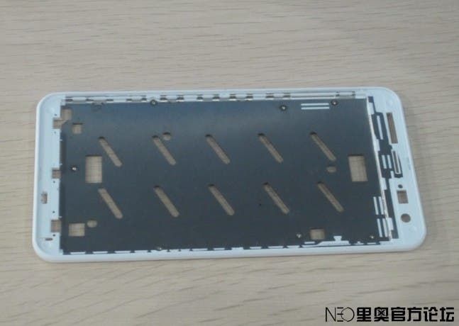 Neo N003 tear-down photos show off 3000mAh battery