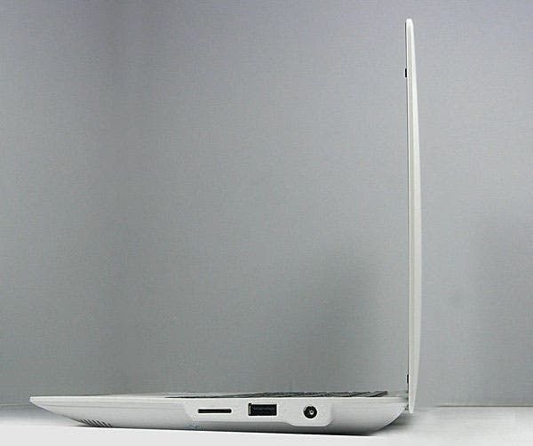 Fake Steve Jobs Introduces Macbook Air Clone