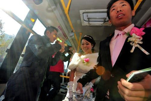 Qingdao's Love Bus Aims To Promote A Green Life