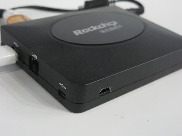 Rockchips R-Box Google TV Running Android 2.3 With Wiimote