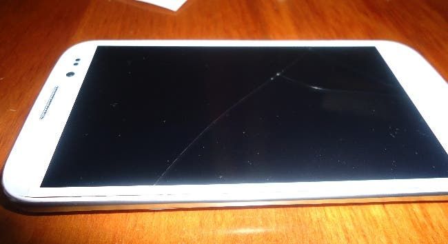 First cracked UMi X2 screen!