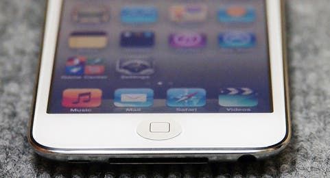 White iPod Touch Found in Chinese Noodle Shop! Is Probably This Year's Most Fake Blog Post!
