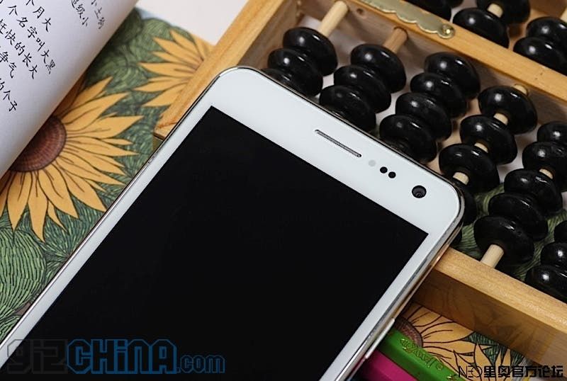 White Neo N003 Photo Gallery