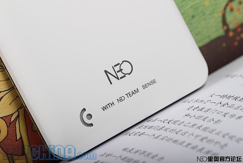 White Neo N003 Photo Gallery