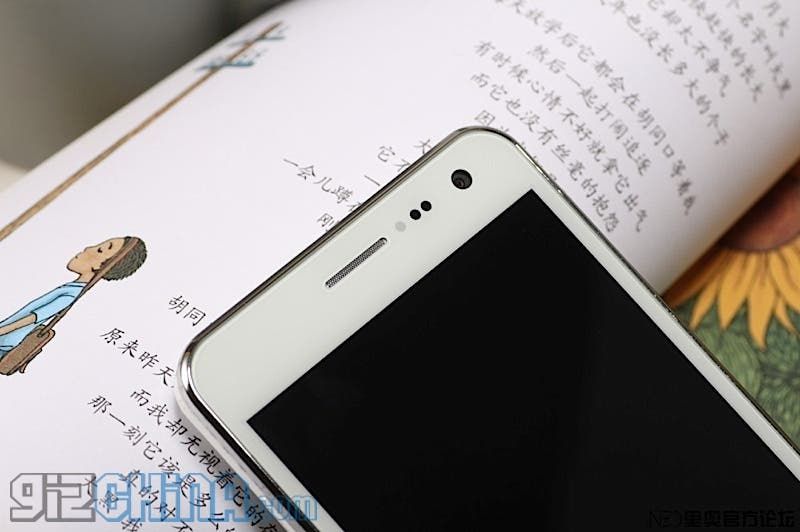 White Neo N003 Photo Gallery