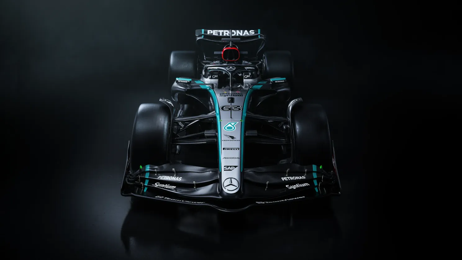 Mercedes onthult laatste bolide van Lewis Hamilton: dit is de W15