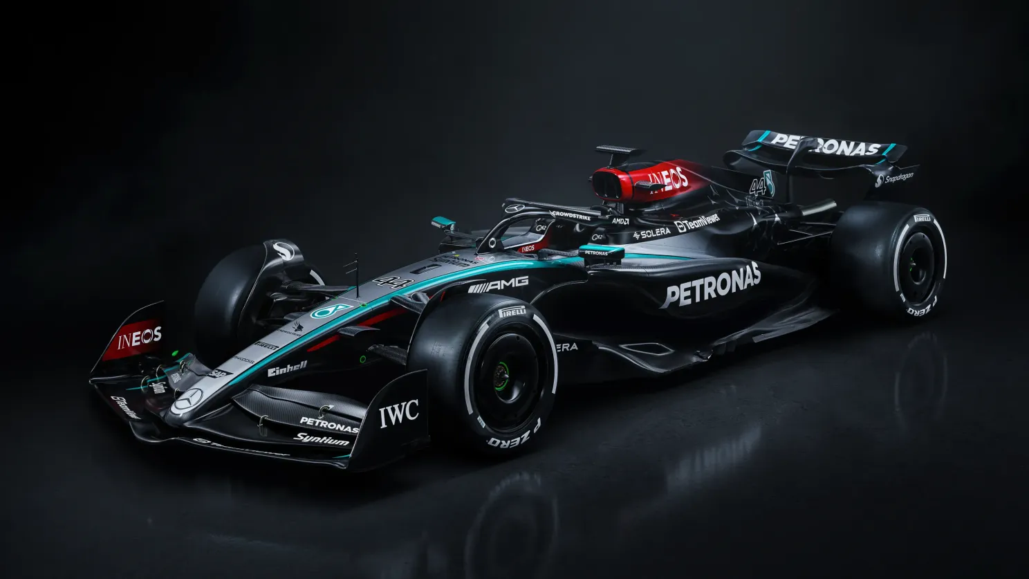 front qtr lh v001