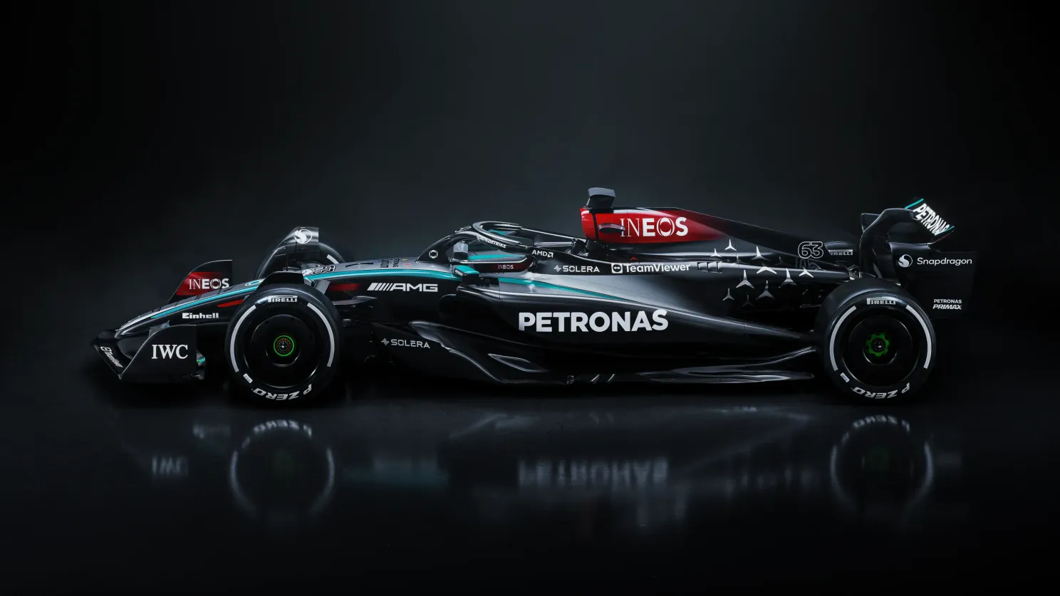 Mercedes onthult laatste bolide van Lewis Hamilton: dit is de W15