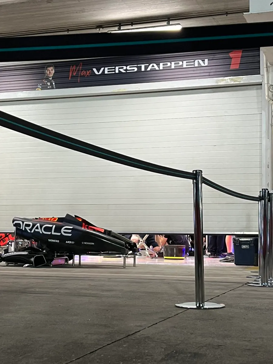 Beelden bevestigen: Max Verstappen verschijnt niet op de grid in Brazilië