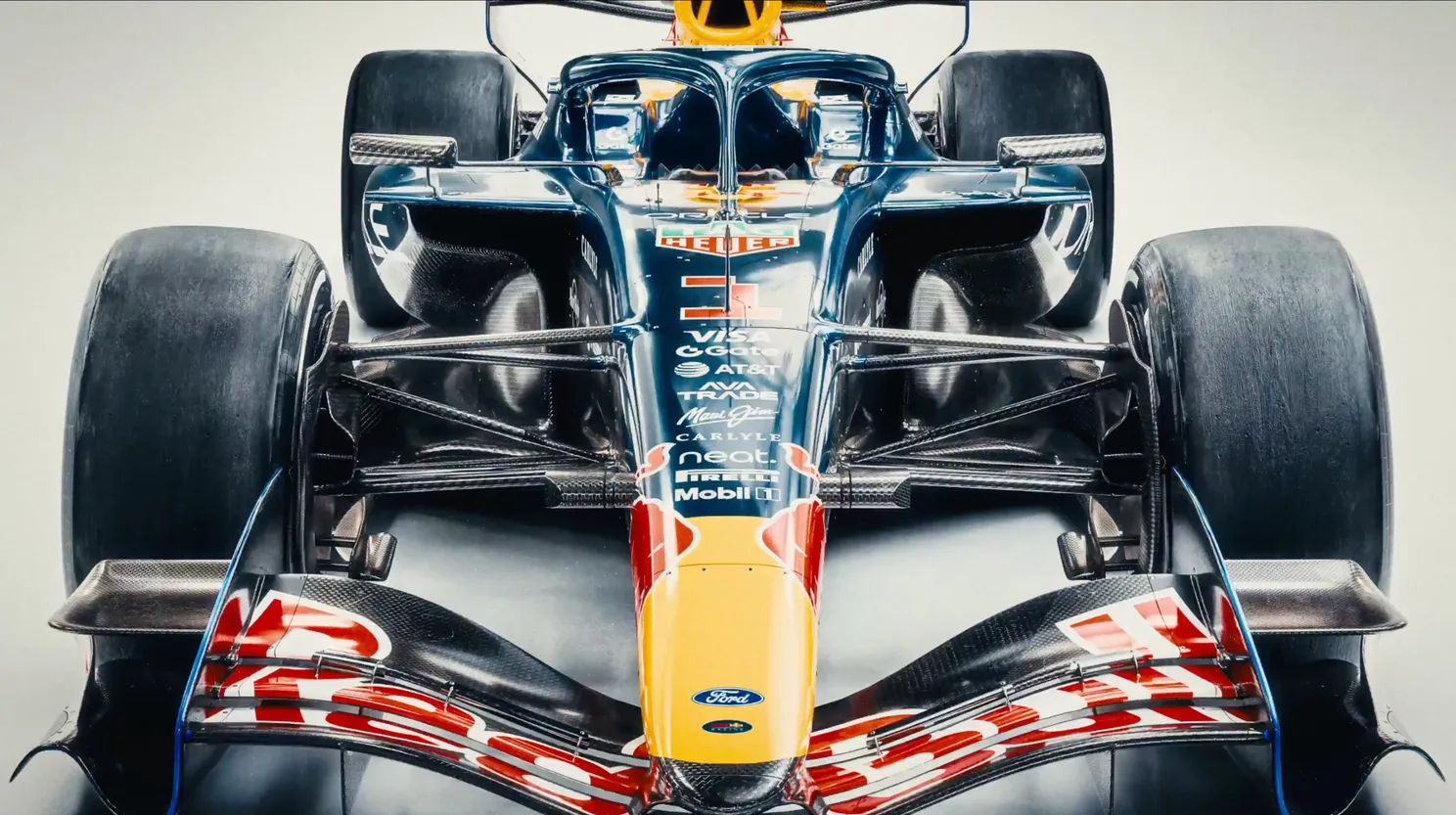 Red Bull Racing steekt de draak met wereldtitel Lando Norris in video met Max Verstappen